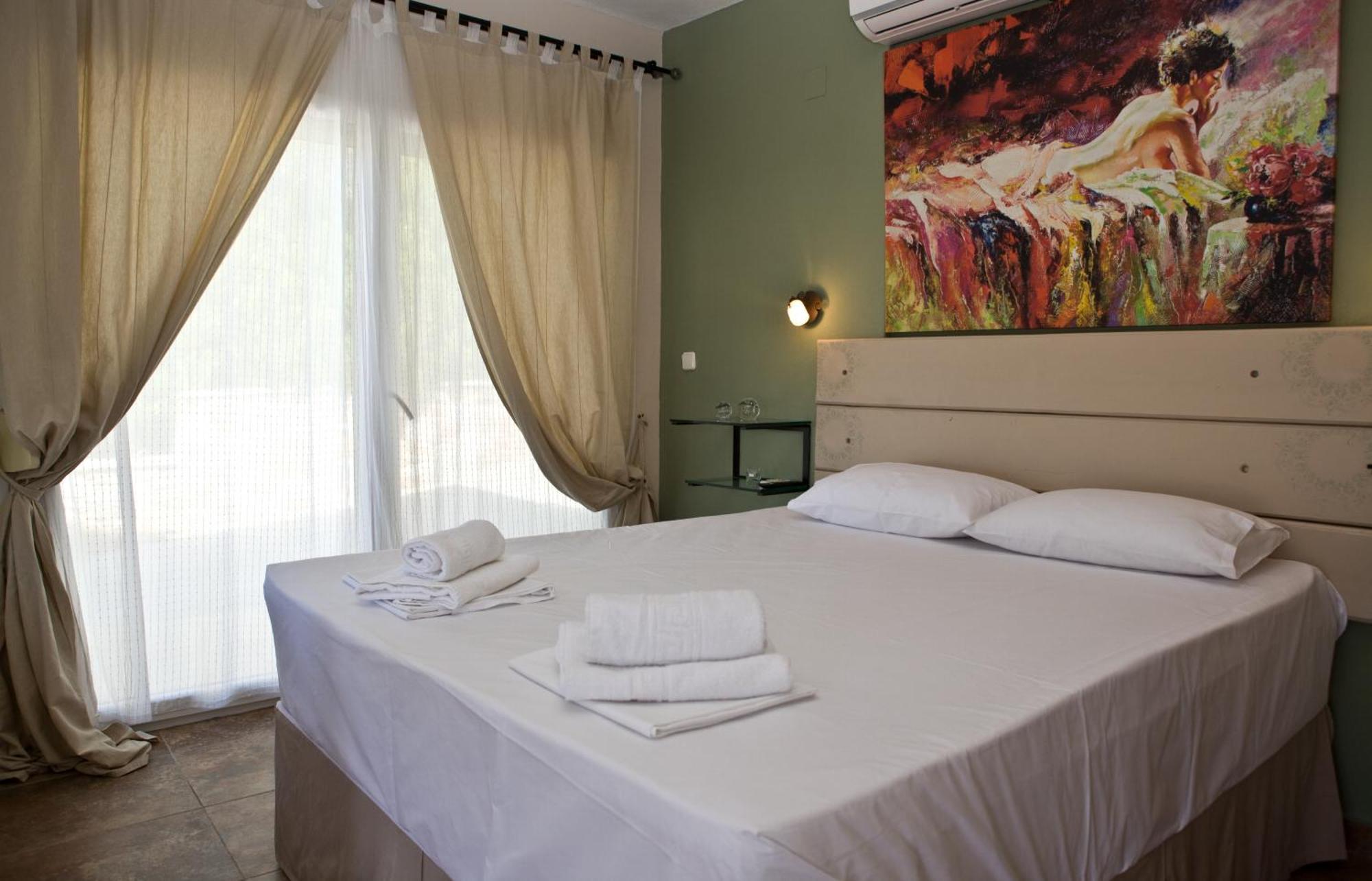Axion Esti Apartments Скопелос Номер фото